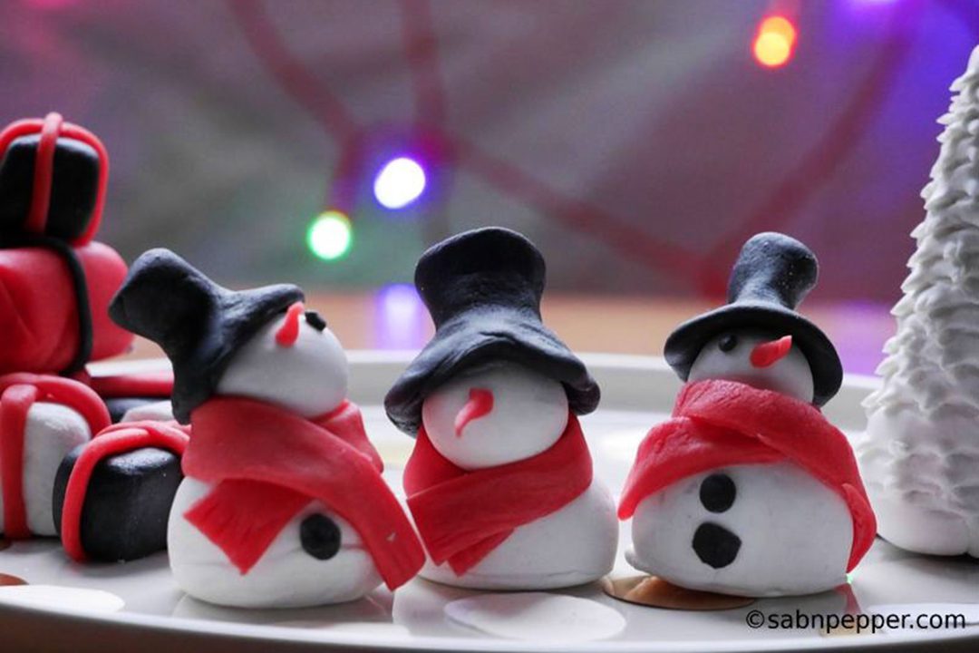 3 adornos de troncos de Navidad en Fondant