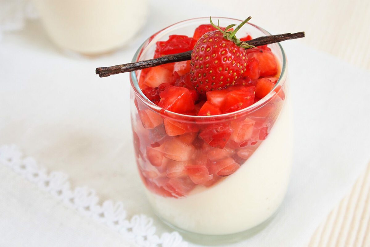 Panna Cotta Vegan - Fresa y leche de coco