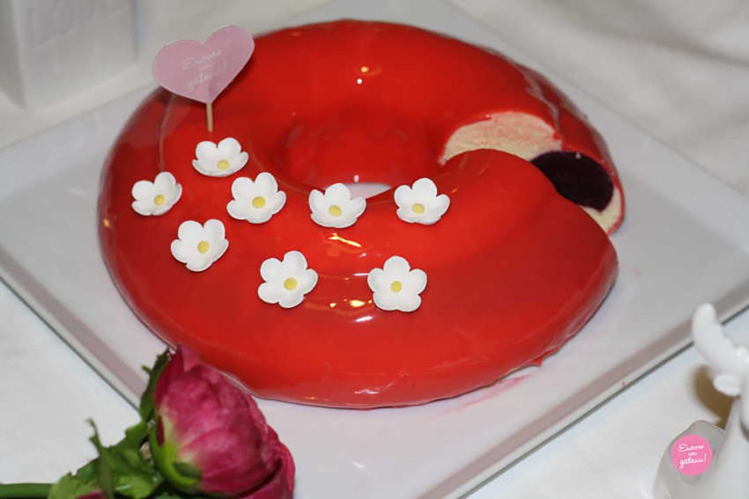 Puré de frutos rojos y postre Calisson