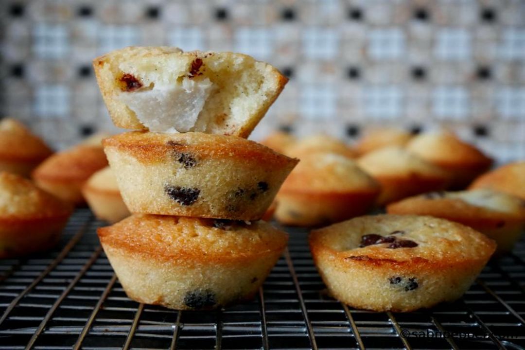 Financier de pera y chispas de chocolate por Sabrina Pommier