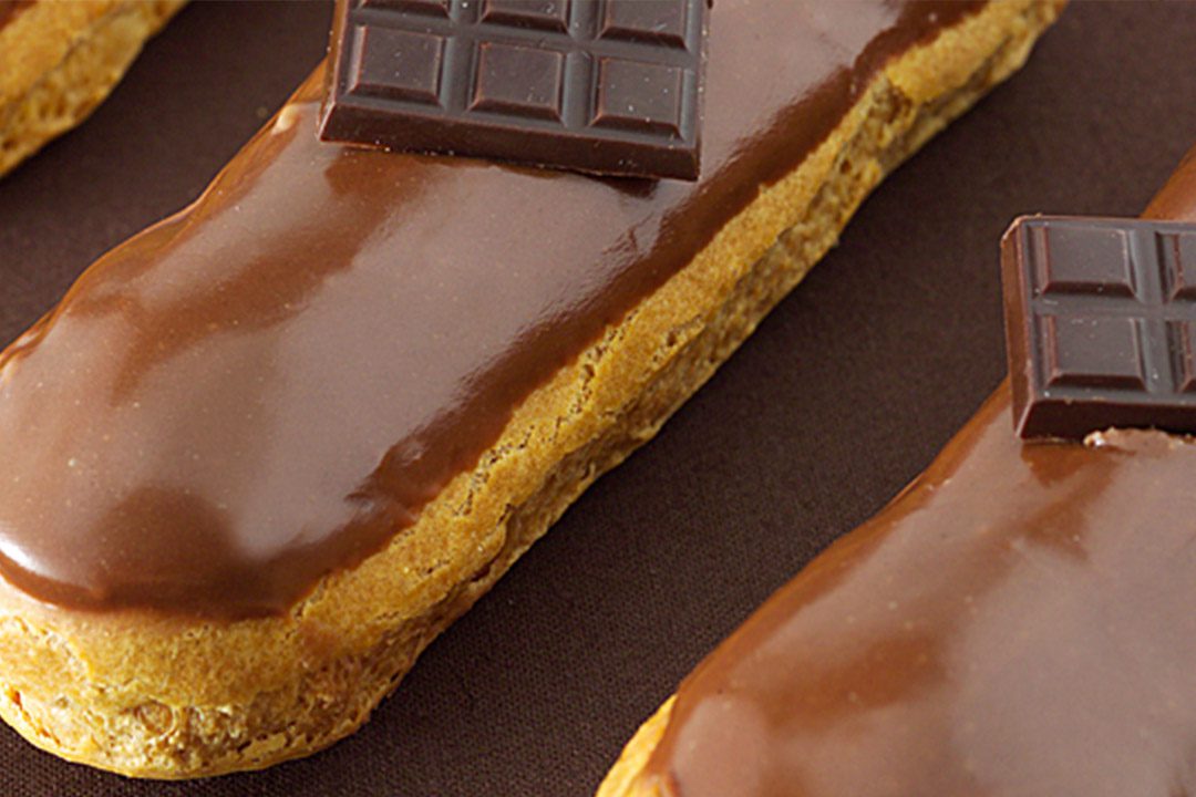Eclair de chocolate