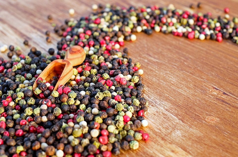Guía de pimientos: ¿cómo elegir tu pimiento?  ¿Con qué comida acompañarlo?